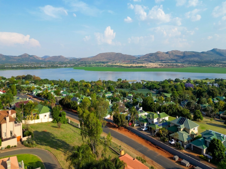 6 Bedroom Property for Sale in Kosmos Ridge North West
